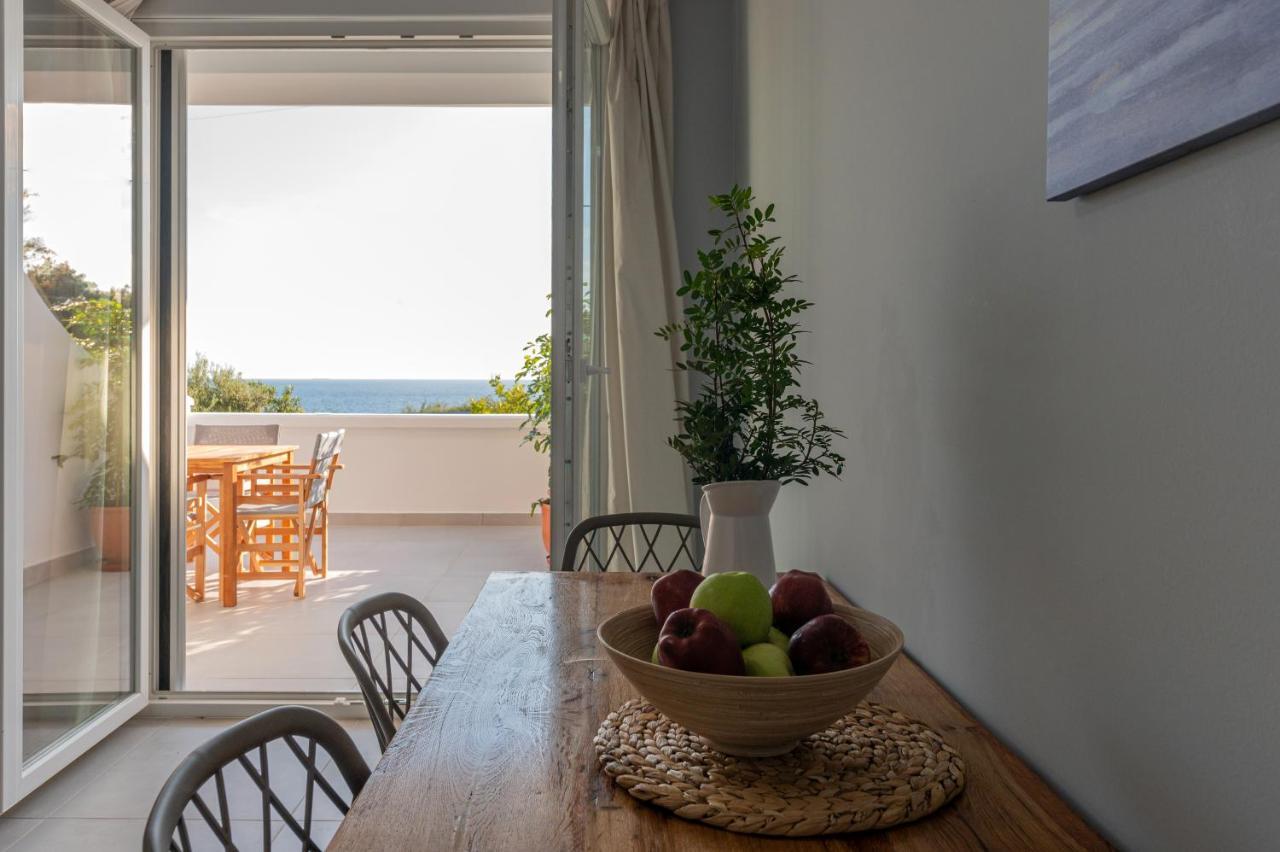 Rizes Seaside Homes Vromonerion Exterior photo