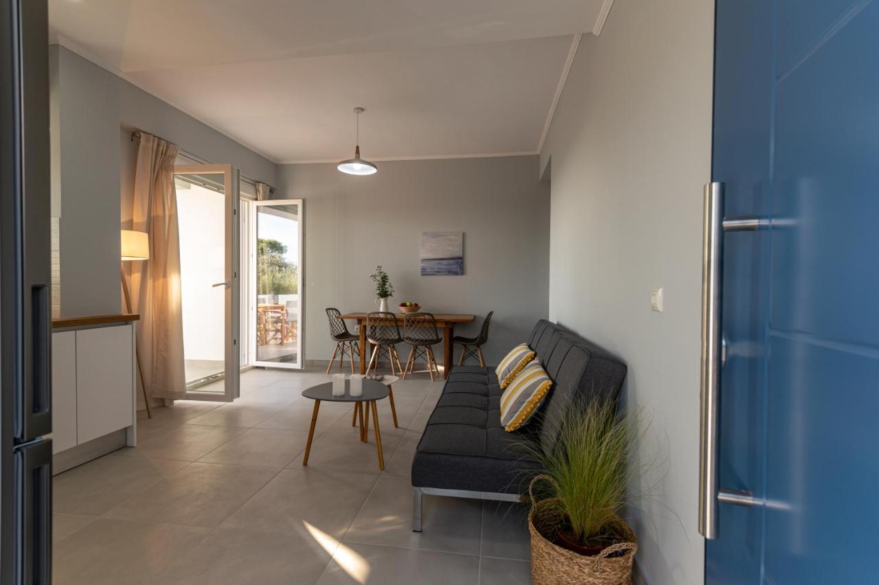 Rizes Seaside Homes Vromonerion Exterior photo
